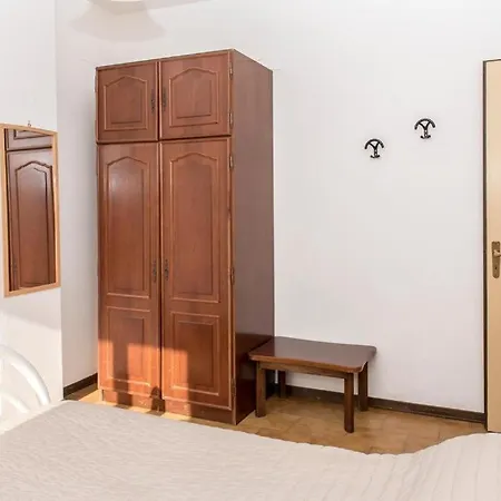 M120 - Marcelli, Trilocale Con Giardino A 150mt Dal Mare